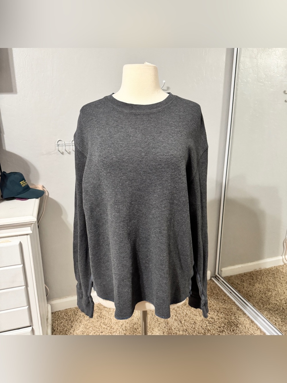 Y2K GAP Grey Thermal